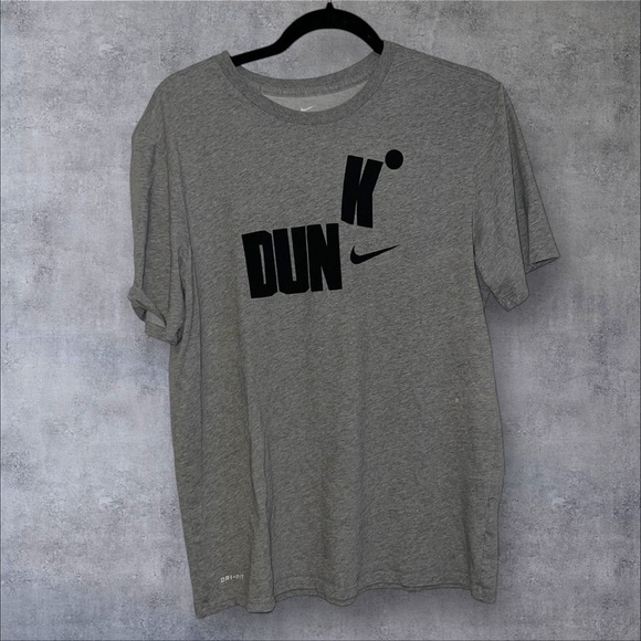 Nike Gray Short Sleeve Tee with Bold Graphic - Picture 1 of 4